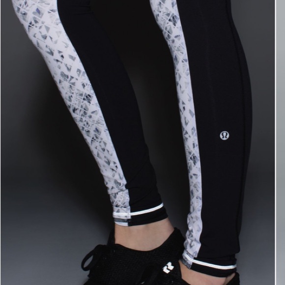 Lululemon Speed Tight II *Full-On Luxtreme - Picture 3 of 8